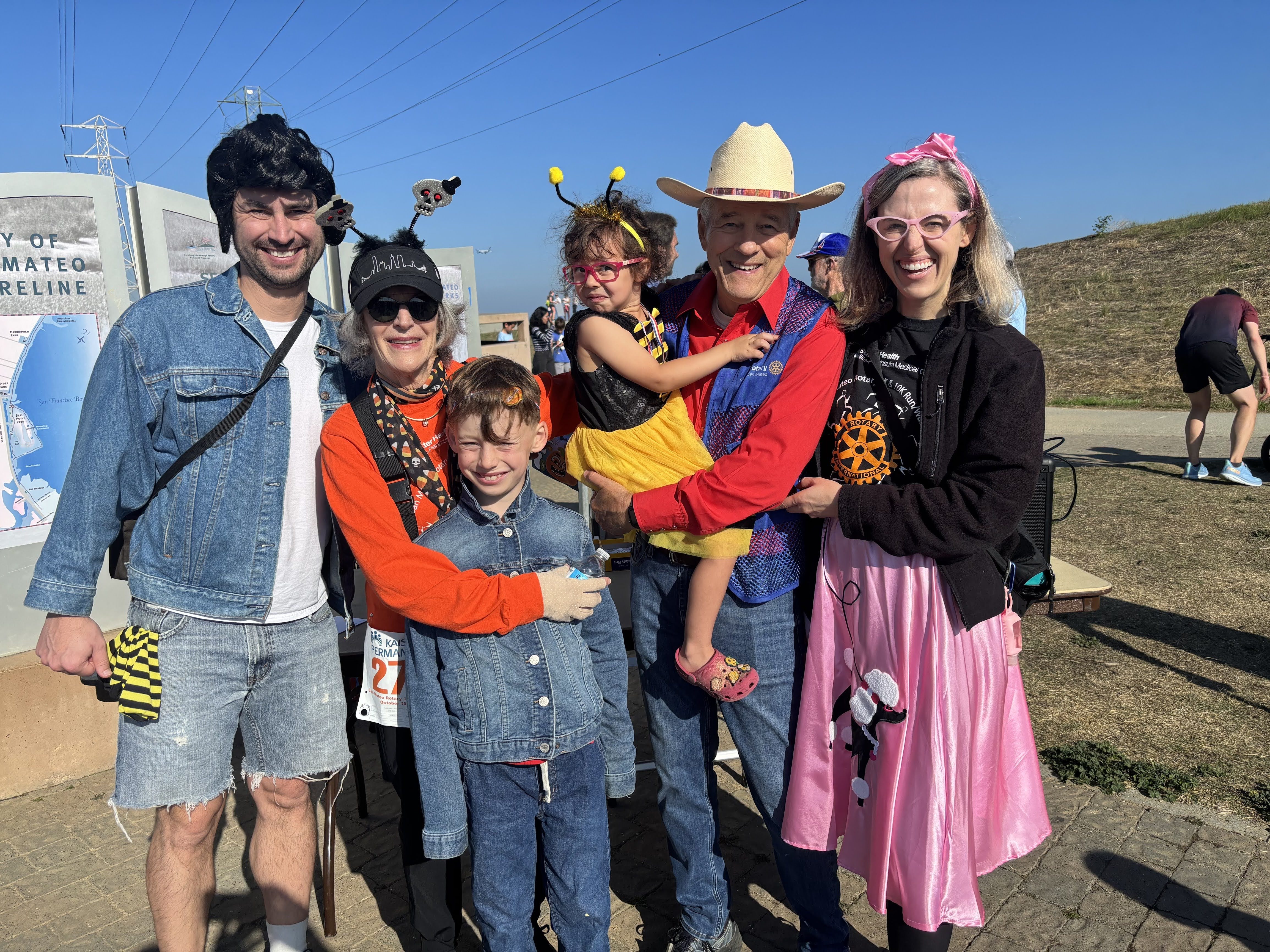 Costumed families at the San Mateo Rotary Fun Run